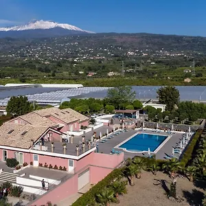 Alloggio per agriturismo Dipladenia Garden Country, Mascali