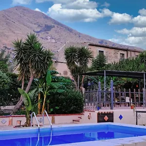 Casa vacanze Fondaco Di Scillato, Scillato (Sicily)